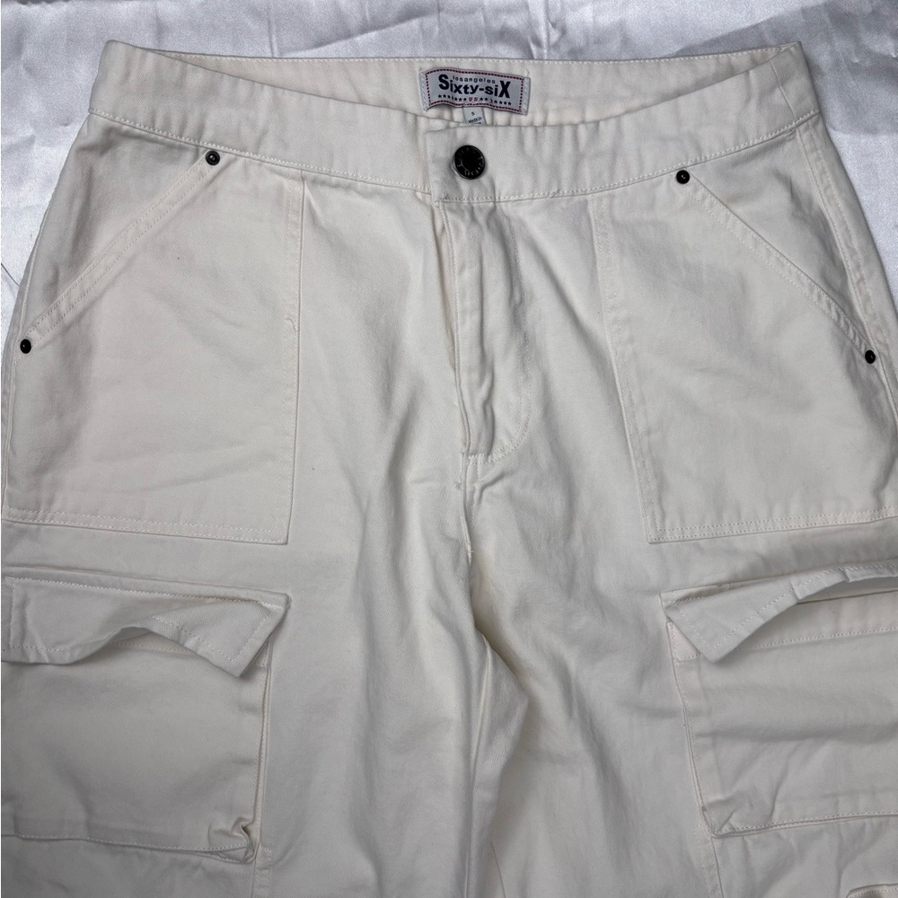 Los Angeles Sixty-Six Cream Cargo Pants Size 5. Nice Condition!